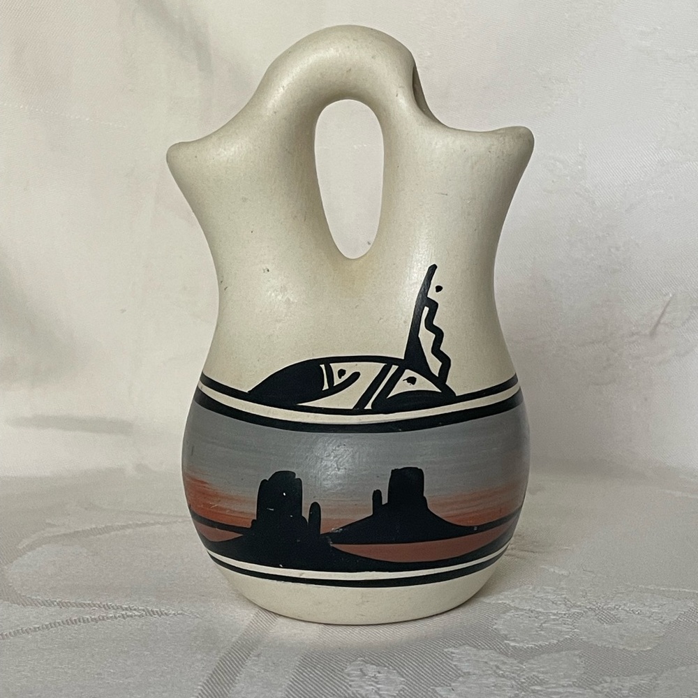 Cedar Mesa Native American Pottery Wedding Vase Artist Signed Desert Rainbow 6”